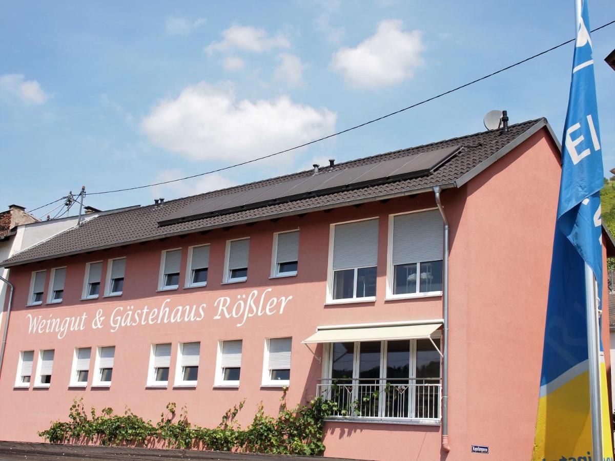 Hotel Gastehaus Weingut Rossler Lorch am Rhein Esterno foto